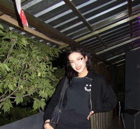 Asian Kiya Cam Model Free Live Sex Show Chat Stripchat