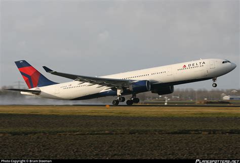 N816NW Delta Air Lines Airbus A330 323 Photo By Bram Steeman ID