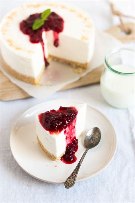 No-Bake Cheesecake - Pretty. Simple. Sweet.