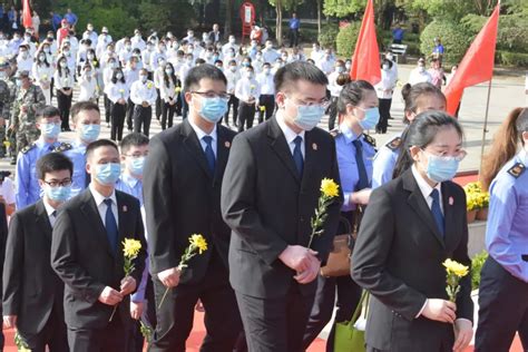 缅怀革命先烈 弘扬烈士精神——我院干警参加烈士纪念日活动 澎湃号·政务 澎湃新闻 The Paper