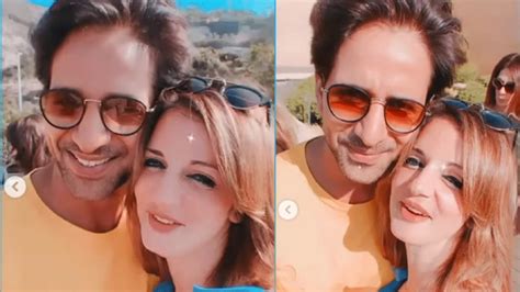 Hrithik Roshan S Ex Wife Sussanne Khan Kisses Beau Arslan Goni In