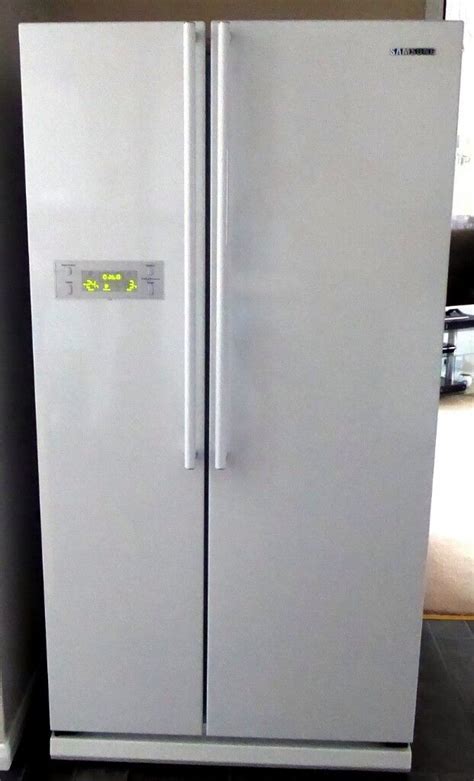 SAMSUNG American Style Fridge Freezer White VGC | in Writtle, Essex ...