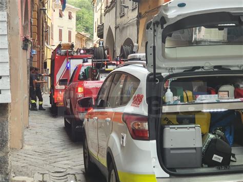 Uomo Muore Cadendo Dalle Scale A Pieve Di Teco Prima La Riviera