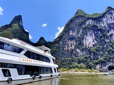 Luxury 5 Star Li River Cruise Vip Cabin Li River Cruises