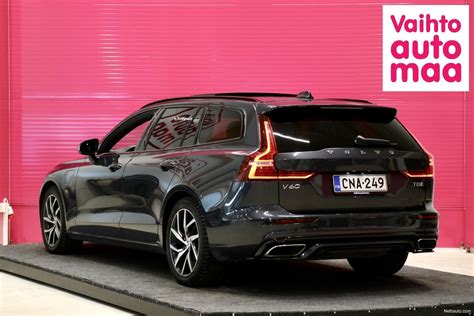 Volvo V60 T8 Twe Awd R Design Pilotassist Panorama Adap Cruise Harmanandkardon Kamera