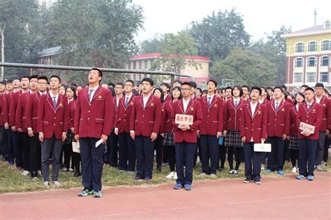 石家庄二十四中校服 石家庄二中礼服 石家庄各中学校服 大山谷图库