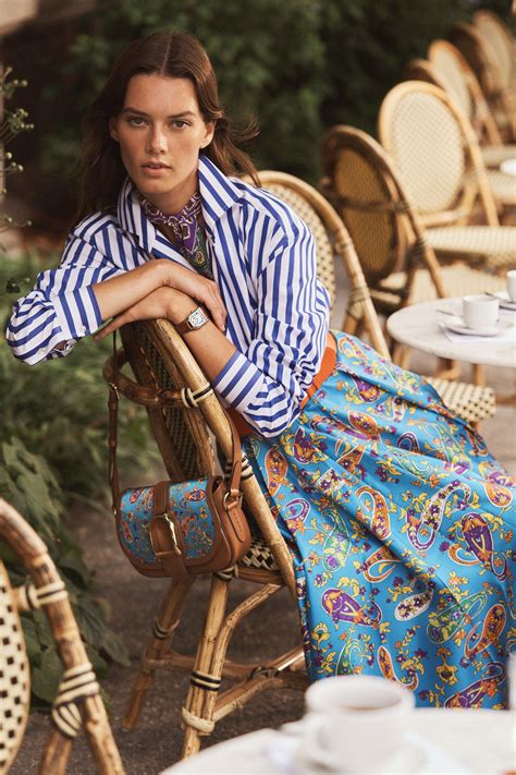 Ralph Lauren Resort 2022 Collection | Vogue russia, Kleider mode, Mode ...