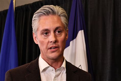 NWT leaders, in Ottawa, discuss cost and timeline for major projects