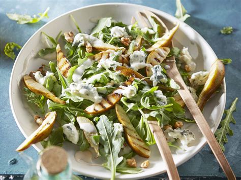 Salade Met Gegrilde Peer Blauwe Kaas En Walnotendressing Boodschappen