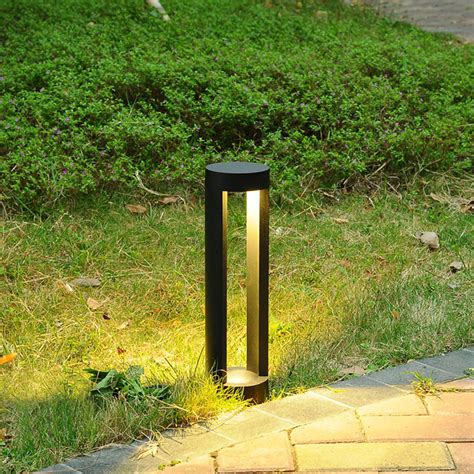 China Best Modern 120 Volt Landscape Outdoor Garden Area Solar Walkway Led Pathway Lights