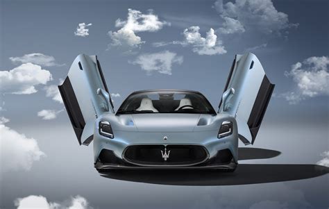 2023 Maserati Mc20 Cielo Unveiled Shows How Italians Reach For The Sky