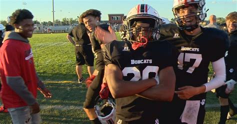 Hs Football Carman Ainsworth At Grand Blanc Sports