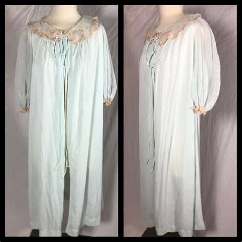 Vintage 1960s Lingerie Artemis Pastel Green Dressing Gown Peignoir Taupe Lace Collar And Elbow