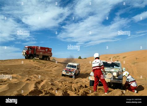 paris dakar rally  res stock photography  images alamy