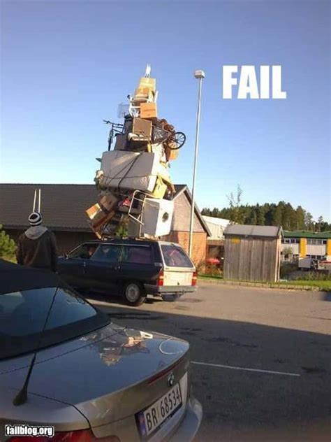 27 Hilarious Moving Day Fails