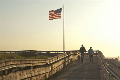 Oceanfront boardwalk at Long Beach Washington | Long beach washington ...