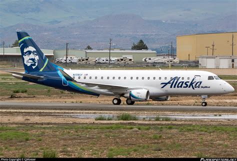 N178SY Alaska Airlines Embraer ERJ 175LR ERJ 170 200 LR Photo By