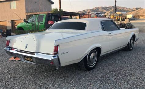 Triple White Lincoln Continental Mark Iii Barn Finds