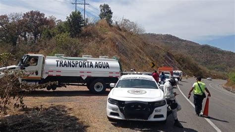 Pipa Cae A Barranco Y Se Incendia En Autopista Mazatl N Durango El