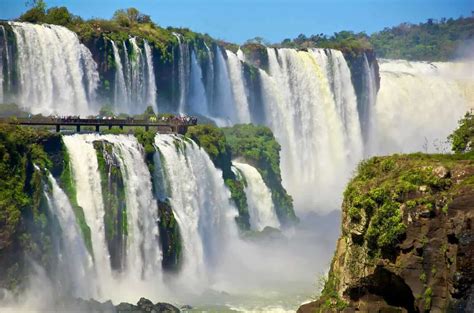 Viajar a las Cataratas del Iguazú: Completa guía de viaje (2023)