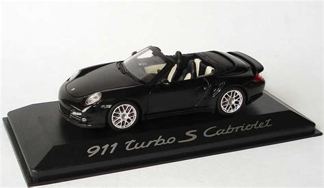 Porsche Turbo S Cabriolet Modell Basaltschwarz