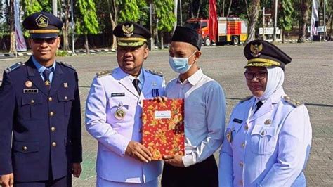 HUT Kemerdekaan RI Ke 78 Belasan Narapidana Bebas Setelah Mendapat