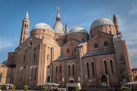 17 Must-See Famous Churches in Italy