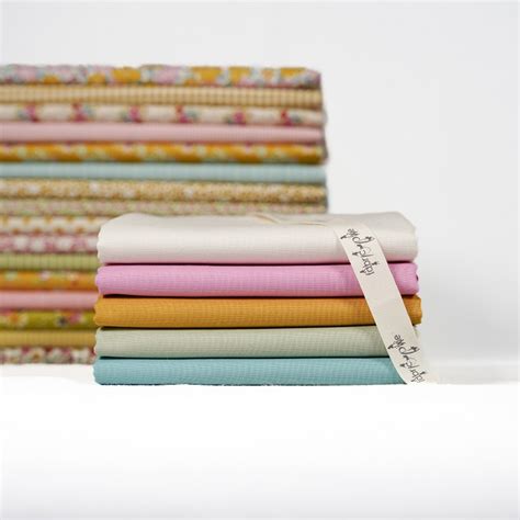 Tilda Solids Co Ordinating With Creating Memories Spring Fat Quarter