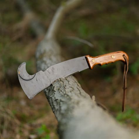 Machete Techniques for Outdoor Safety | Woodman's Pal