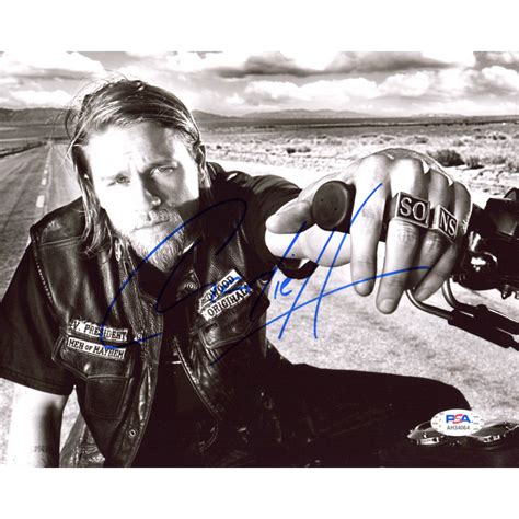 Charlie Hunnam Signed Sons Of Anarchy X Photo Psa Coa Pristine