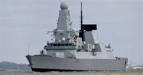 Royal Navy Destroyer Hms Diamond Shoots Down Attack Drone In The Red