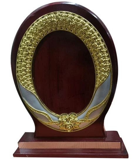 Wooden Memento Trophy At Rs Munirka New Delhi Id