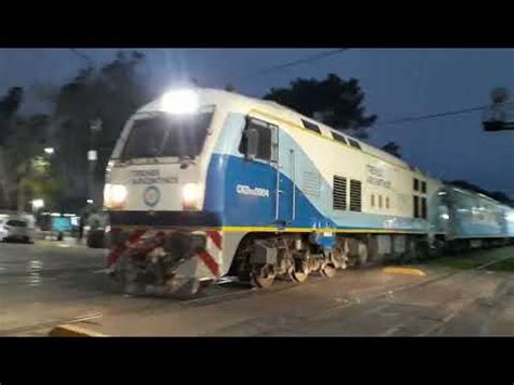 Ckd G Con El Tren Pasando Lentamente Por Hurlingham Youtube