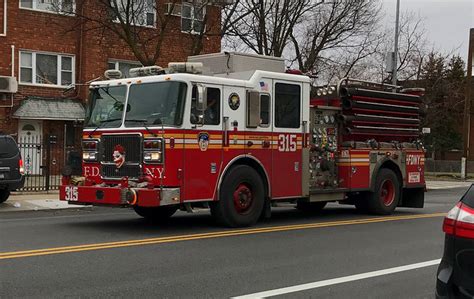 Fire Department Of New York City FDNY Seagrave Engine 31 Flickr