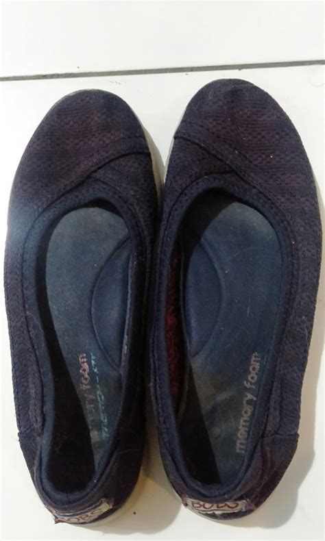 Skechers Bobs, Fesyen Wanita, Sepatu di Carousell