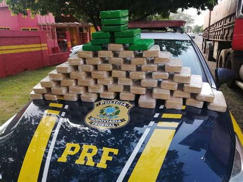 Motorista é preso 66 quilos de cocaína em carreta carregada