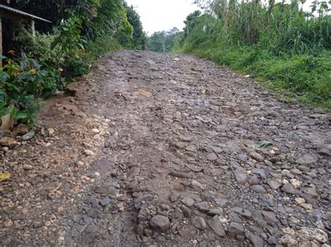 Tak Tersentuh Jalan Rusak Masih Ada Di Purwakarta Tvberita Co Id