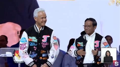 Jaket Varsity Ganjar Mahfud Di Arena Debat Curi Perhatian Ada Makna