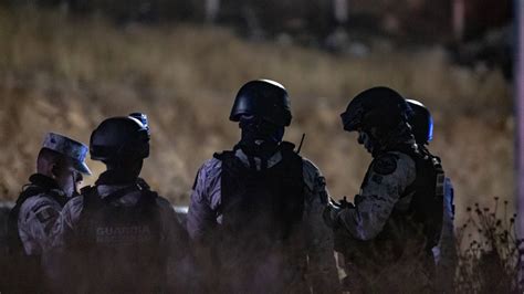 Abandonan Dos Cuerpos En La Carretera Mexicali San Felipe ESQUINA 32