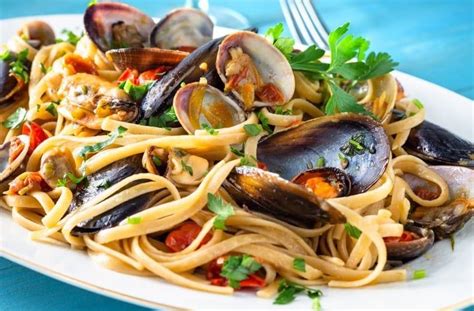 Piatti Della Tradizione Spaghetti Allo Scoglio Gourmetaly