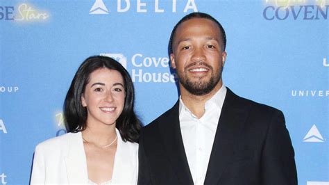 Jalen Brunson's wife Ali flexes white Knicks outfit before NBA Finals