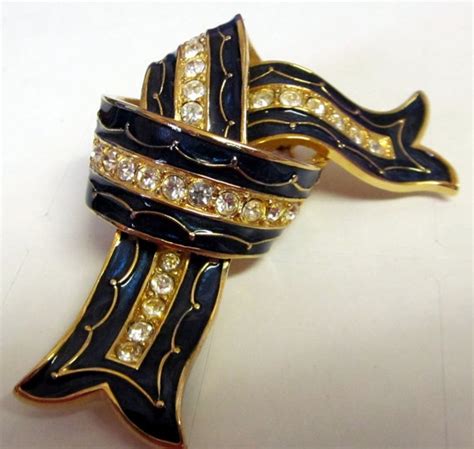 Vintage Joan Rivers Brooch Navy Blue Bow Knot Pin Gold Tone Etsy Joan Rivers Jewelry Joan