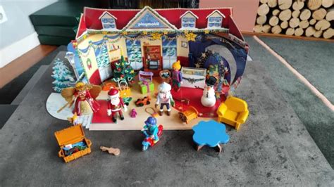 Playmobil Calendrier De L Avent Christmas Pere Noel Cadeaux Sapin