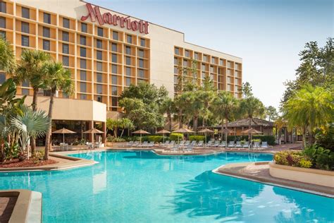 Hotels near MCO Airport | Marriott Orlando Airport Lakeside