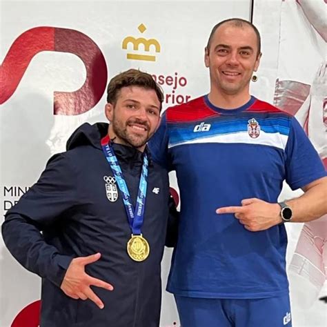 Na Rva Stevan Andrija Mi I Osvojio Zlatnu Medalju Na Grand Prix U