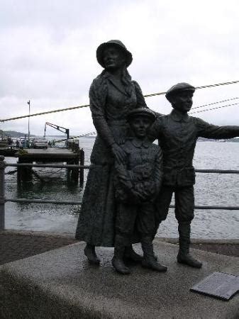 Cobh: Annie Moore Statue - Tripadvisor