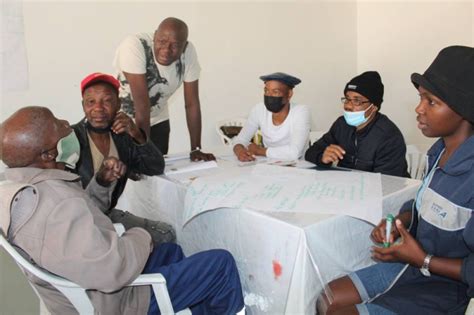 Re Bataki training empowers 12 artists and crafters :: Mmegi Online