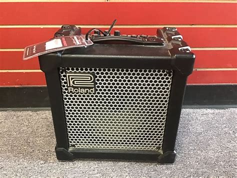 Roland Cube 15X Guitar Amplifier | Reverb