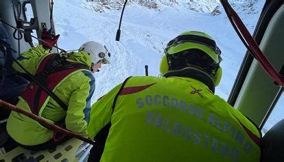 Alto Adige Valanga Travolge Un Gruppo Di Scialpinisti 2 Morti E Un