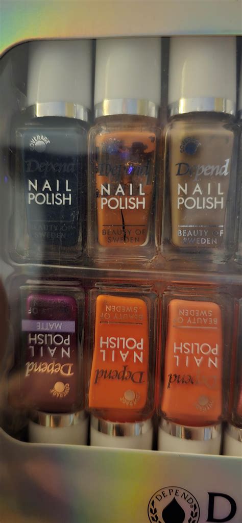 Depend Christmas DC Nail Polish 15-pack | lyko.com